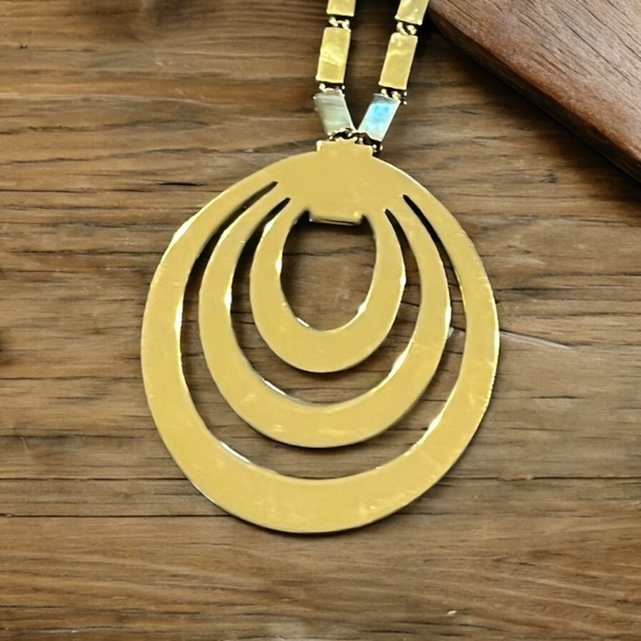 Vintage Monet Necklace 1966 Gold Tournee Pendant, Statement -Book Piece necklace - Picture 4 of 10